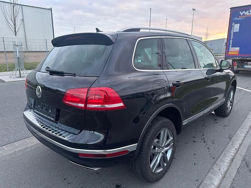 Gebraucht VW Touareg 262 PS (192 kW) 2015 Schwarz SUV