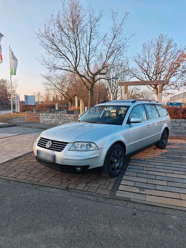 Gebraucht VW Passat Highline 150 PS (110 kW) 2001 Silber Kombi