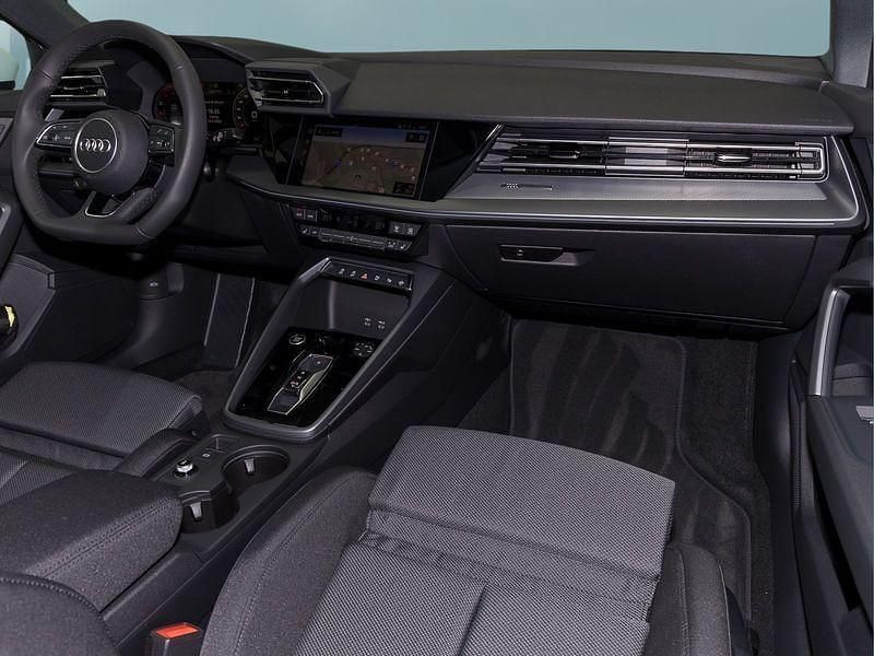 Gebraucht Audi A3 S-Line 116 PS (85 kW) 2025 Weiß Kleinwagen