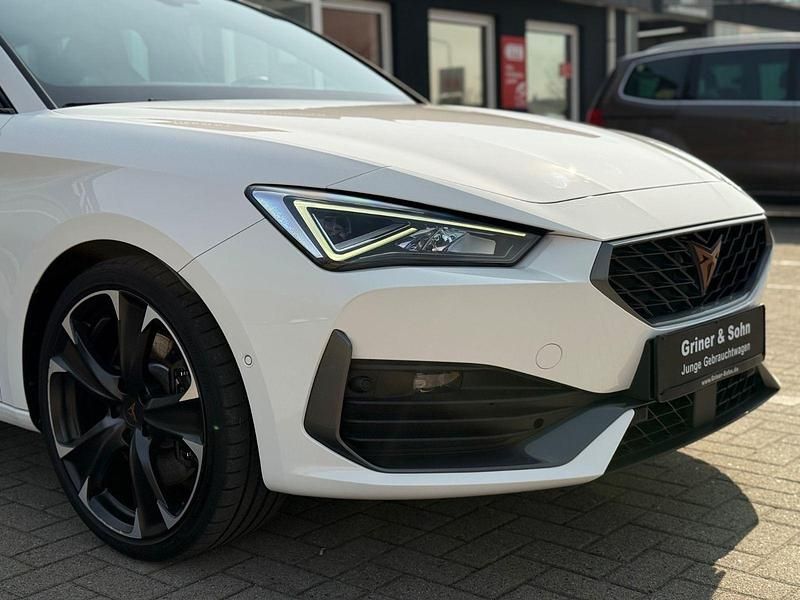 Gebraucht Cupra Leon VZ 245 PS (180 kW) 2022 Weiß Kombi