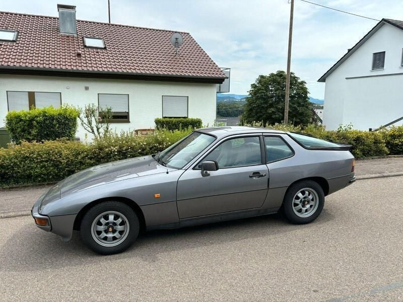 Grau Gebraucht 1981 Porsche 924 Coupé | 10.250 € - Bild 1/4