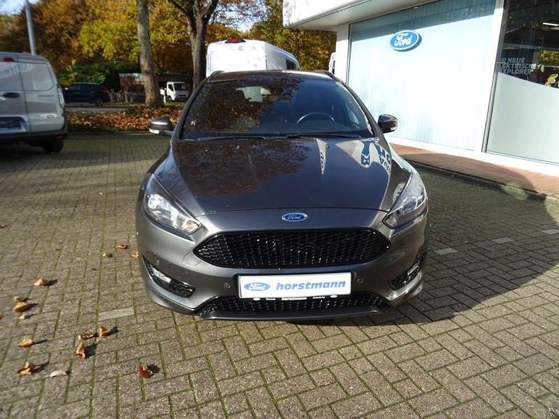 Gebraucht Ford Focus ST-Line 182 PS (133 kW) 2018 Grau Limousine