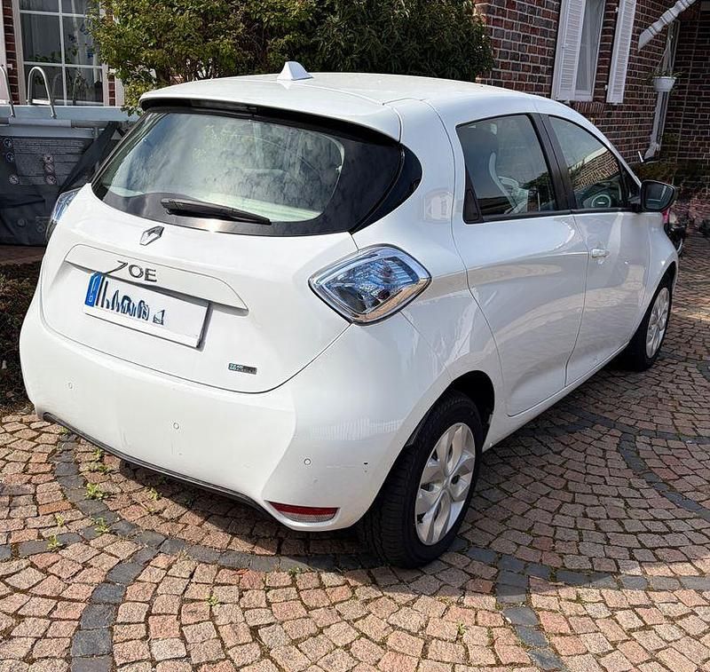 Gebraucht Renault Zoe 67 kW (92 PS) 2019 Weiß Kleinwagen