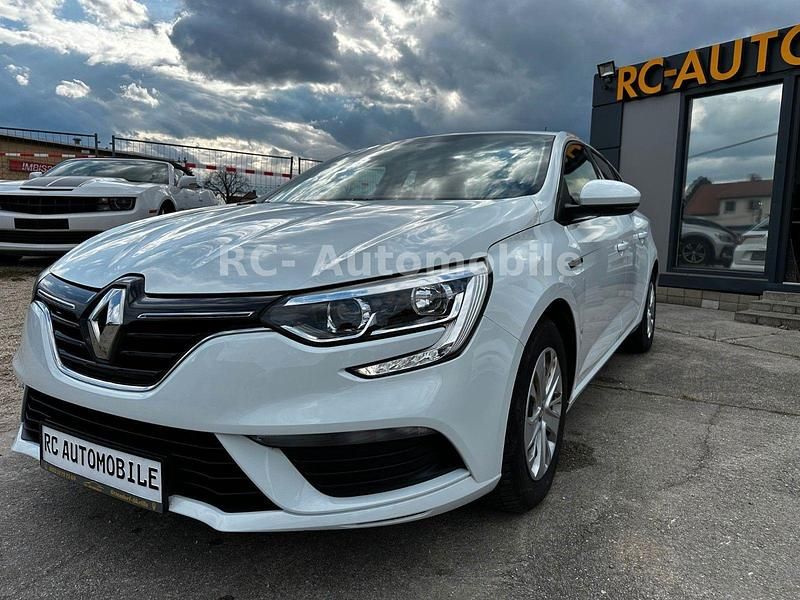 Weiß Gebraucht 2019 Renault Mégane GrandTour LIMITED Kombi | 12.500 € (Fairer Preis) - Bild 1/4