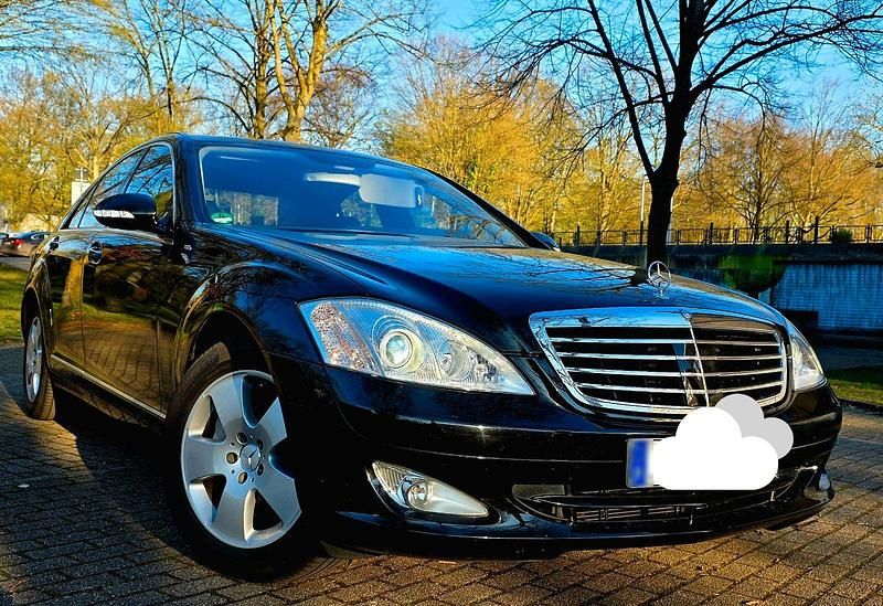 Gebraucht Mercedes S500 387 PS (284 kW) 2006 Schwarz Limousine
