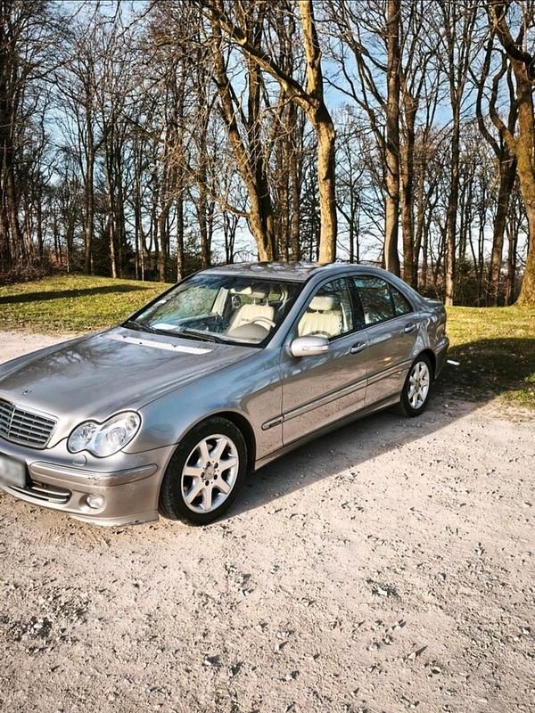 Gebraucht Mercedes C270 Elegance 170 PS (125 kW) 2005 Grau Limousine