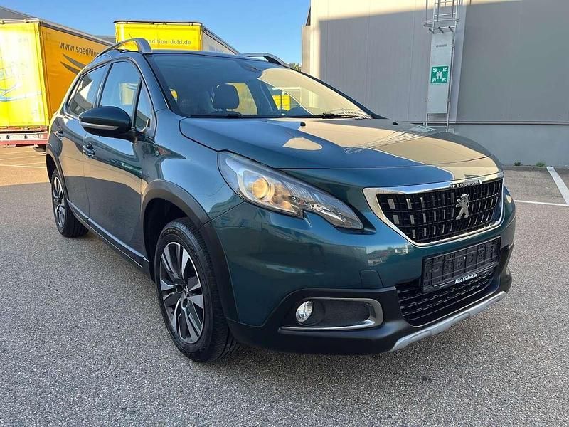 Blau Gebraucht 2017 Peugeot 2008 SUV | 8.250 € (Guter Preis) - Bild 1/4