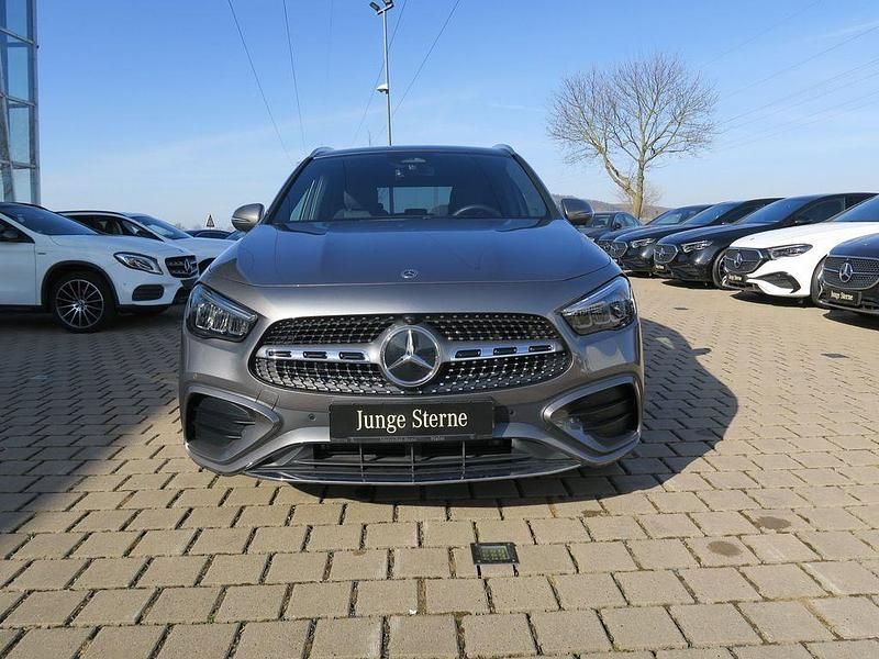 Gebraucht Mercedes GLA220 AMG 190 PS (139 kW) 2025 Grau SUV