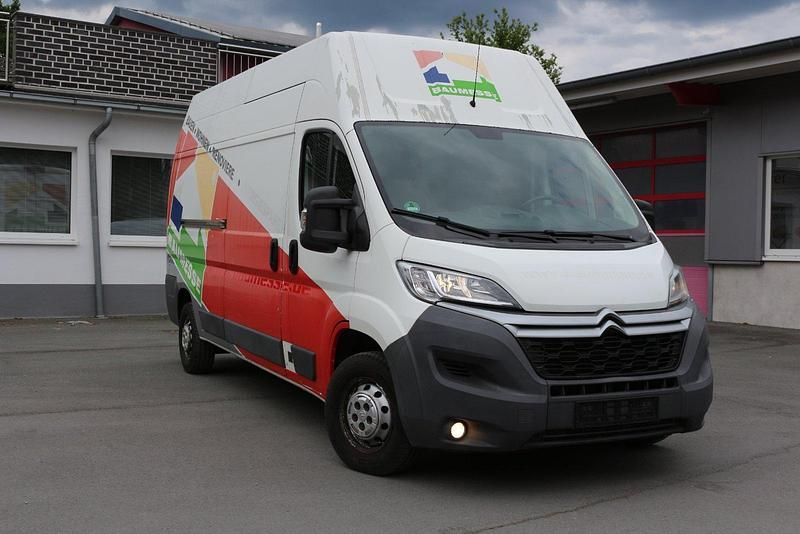Weiß Gebraucht 2016 Citroën Jumper Van / Kleinbus | 8.350 € (Fairer Preis) - Bild 1/4