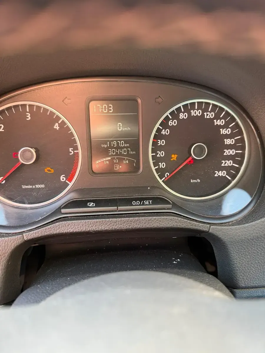 Gebraucht VW Polo 90 PS (66 kW) 2011 Blau Kleinwagen