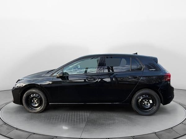 Neu VW Golf 150 PS (110 kW) 2026 Schwarz (grenadillschwarz metallic) Limousine