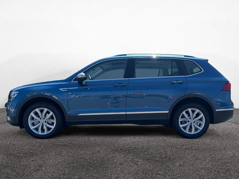 Blau Gebraucht 2021 VW Tiguan Allspace Highline SUV | 30.980 € (Fairer Preis) - Bild 1/4
