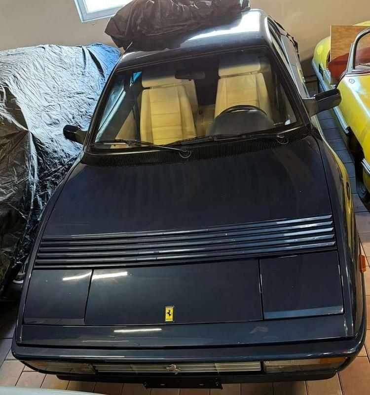 Blau Gebraucht 1991 Ferrari Mondial Coupé | 59.000 € - Bild 1/4