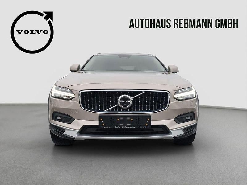Gebraucht Volvo V90 CC Ultimate 250 PS (183 kW) 2024 Beige Kombi