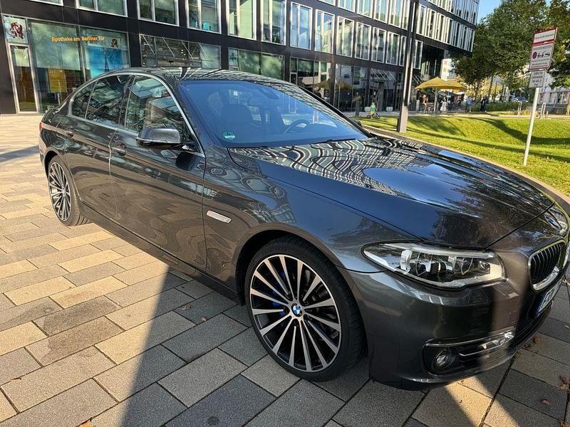 Gebraucht BMW 525 Luxury Line 218 PS (160 kW) 2016 Grau Limousine