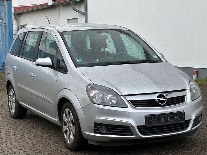 Silber Gebraucht 2007 Opel Zafira Catch Me Van / Kleinbus | 2.990 € (Fairer Preis) - Bild 1/4