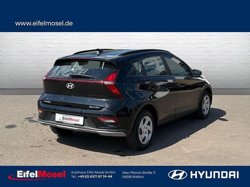 Neu Hyundai Bayon Select 101 PS (74 kW) 2025 Schwarz SUV