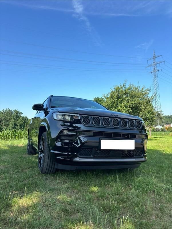 Schwarz Gebraucht 2022 Jeep Compass SUV | 33.000 € (Guter Preis) - Bild 1/4