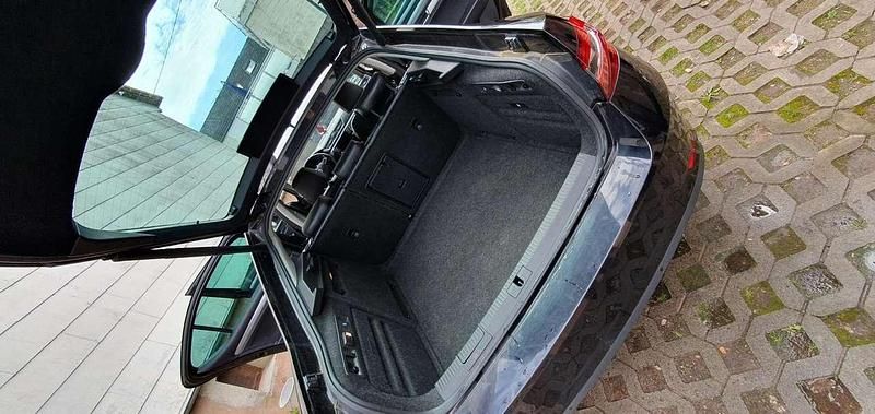 Schwarz Gebraucht 2016 Skoda Superb SportLine Limousine | 21.000 € (Fairer Preis) - Bild 1/4