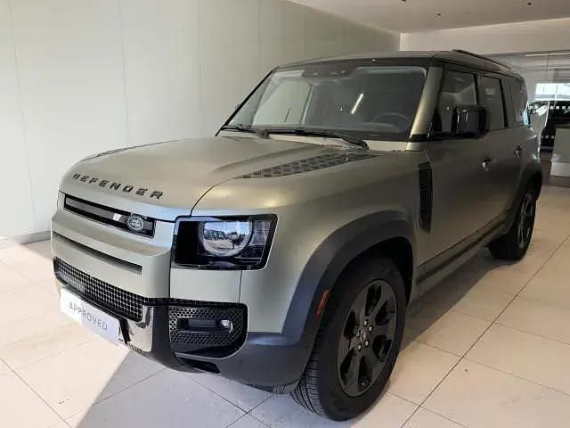 Farbe: grün Gebraucht 2020 Land Rover Defender Black Edition SUV | 52.900 € (Etwas zu teuer) - Bild 1/4