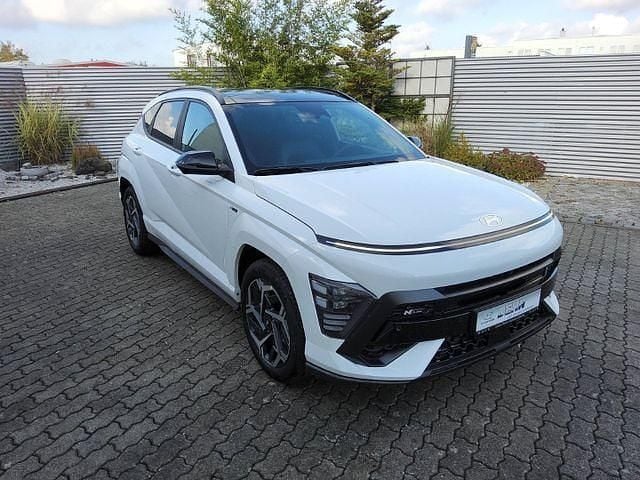 Serenity white Gebraucht 2023 Hyundai Kona N Line SUV | 34.950 € (Fairer Preis) - Bild 1/4