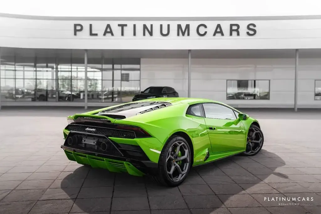 Used Lamborghini Huracán 640 HP (470 kW) 2020 Green