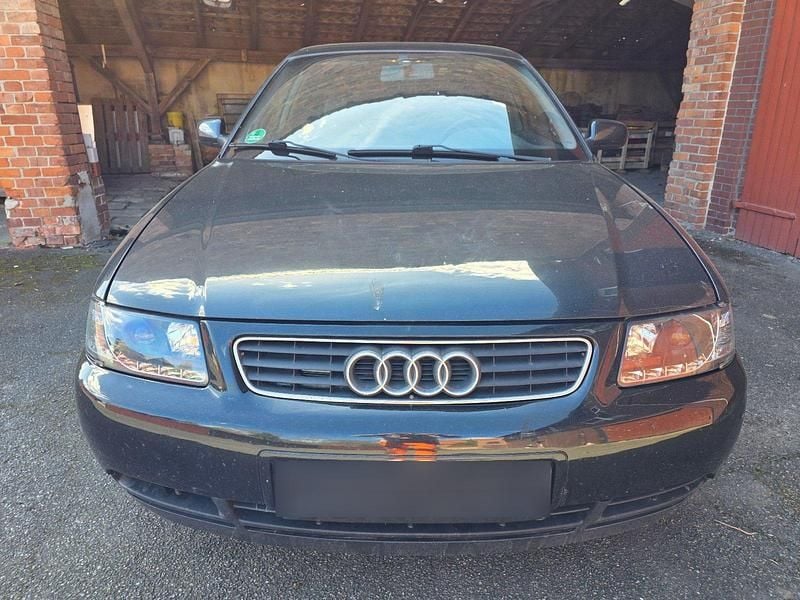 Gebraucht Audi A3 101 PS (74 kW) 1997 Schwarz Kleinwagen
