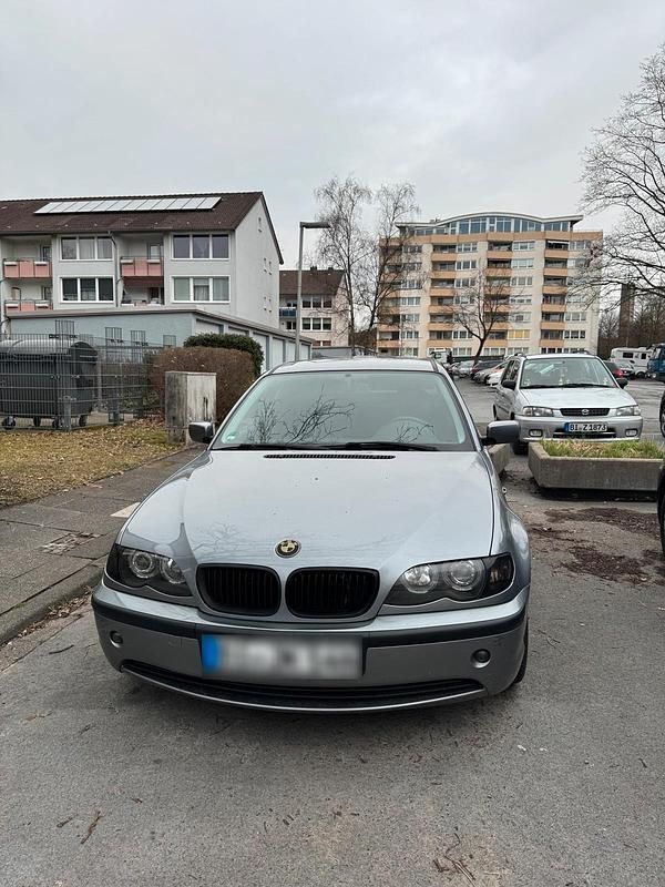 Gebraucht BMW 318 143 PS (105 kW) 2004 Grau Limousine