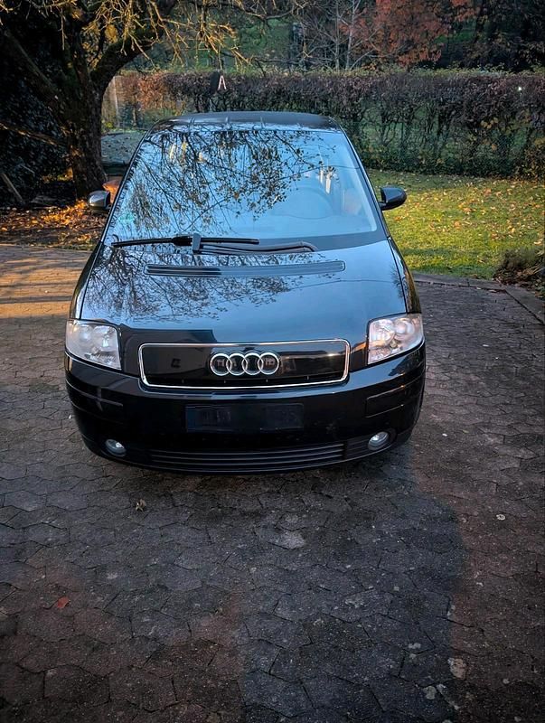 Blau Gebraucht 2001 Audi A2 Kleinwagen | 2.190 € (Etwas zu teuer) - Bild 1/4