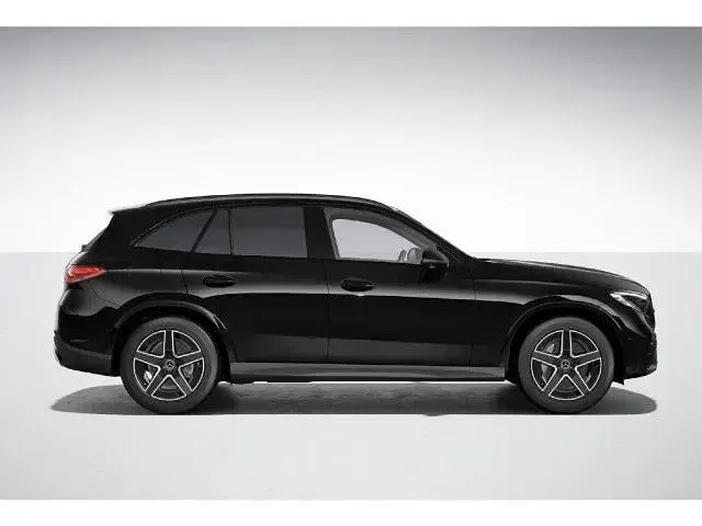 Gebraucht Mercedes GLC200 AMG line 204 PS (150 kW) 2026 SUV