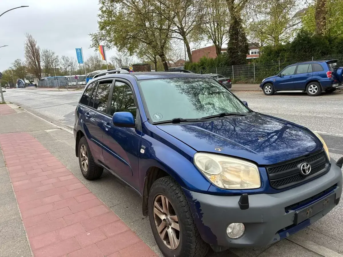 Gebraucht Toyota RAV4 150 PS (110 kW) 2005 Blau SUV