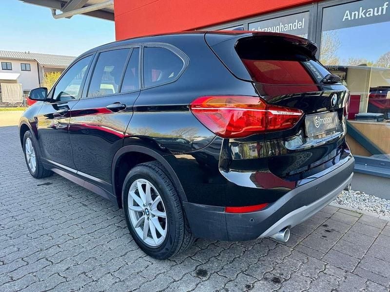 Second-hand BMW X1 150 CP (110 kW) 2019 Negru SUV