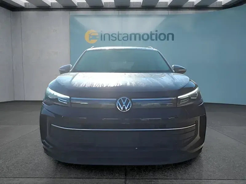 Gebraucht VW Tiguan 150 PS (110 kW) 2025 Schwarz SUV