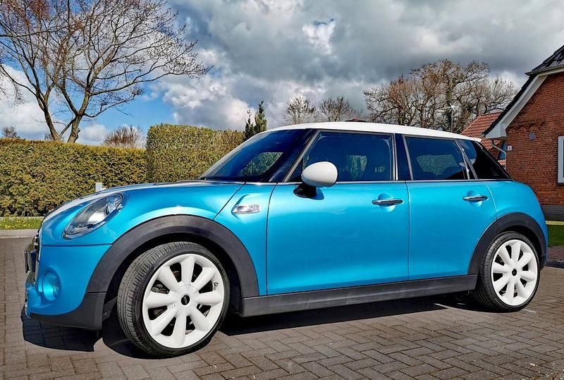 Second-hand Mini Cooper SD 170 CP (125 kW) 2015 Albastru Hatchback