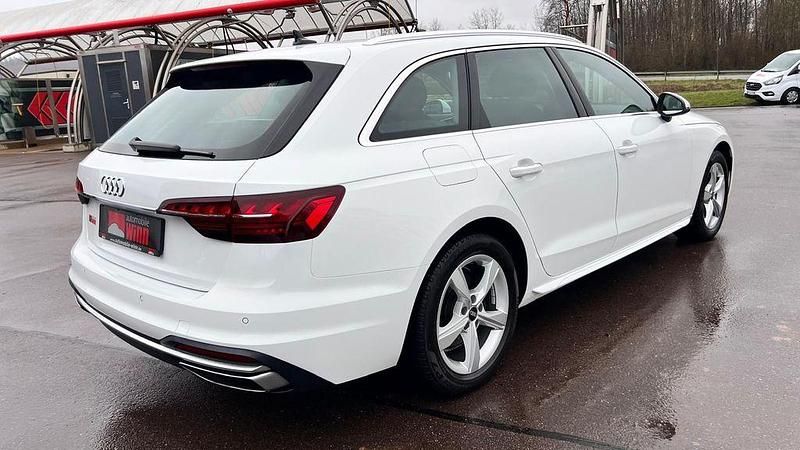 Gebraucht Audi A4 Sport 163 PS (119 kW) 2022 Weiß Kombi