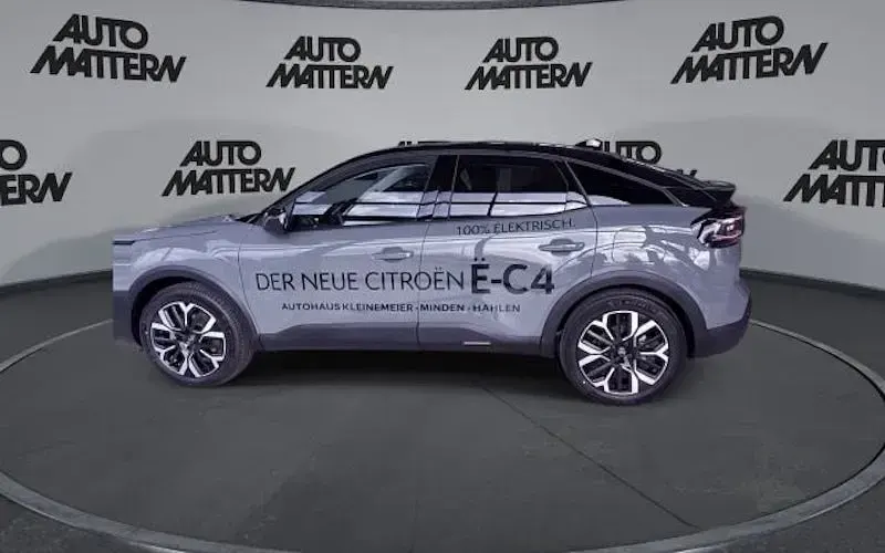 Ny Citroën e-C4 114 kW (156 HK) 2025 Grøn Sedan