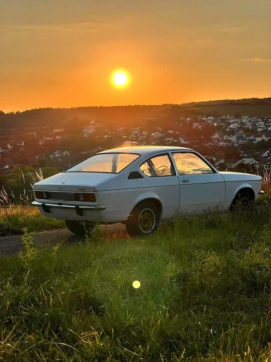 Gebraucht Opel Kadett 75 PS (55 kW) 1976 Weiß Coupé