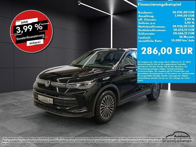 Grenadillschwarz (schwarz) Gebraucht 2025 VW Tiguan Goal SUV | 36.935 € (Guter Preis) - Bild 1/4