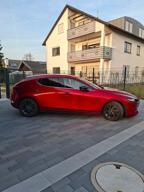 Gebraucht Mazda 3 Selection 122 PS (89 kW) 2019 Rot Limousine