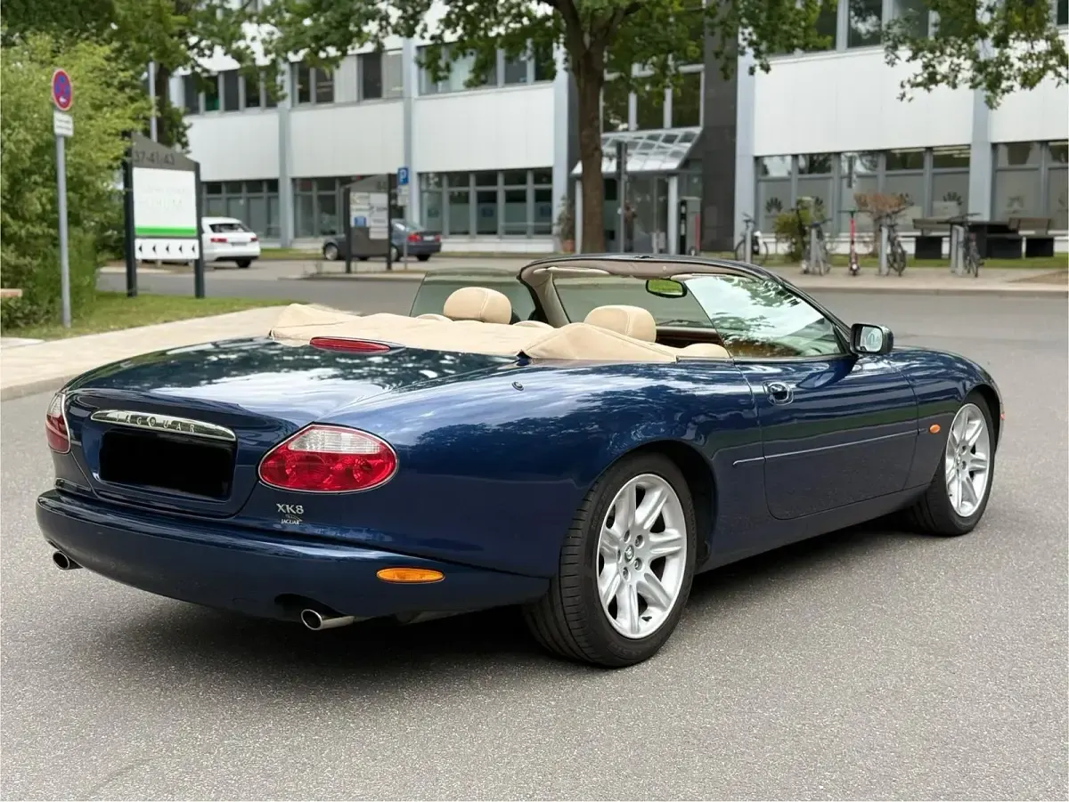 Gebraucht Jaguar XK8 284 PS (208 kW) 2000 Blau Cabrio