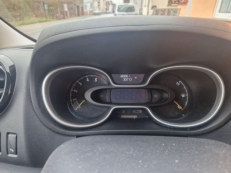 Grau Gebraucht 2017 Opel Vivaro Van / Kleinbus | 15.500 € - Bild 1/4