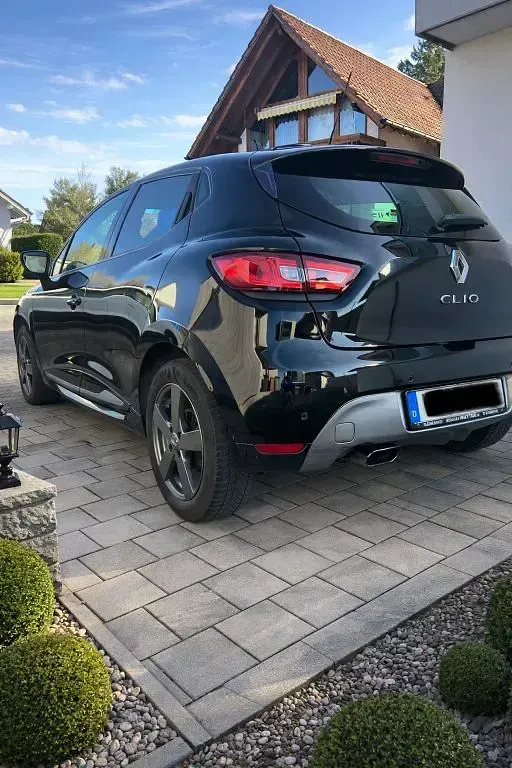Gebraucht Renault Clio LIMITED 118 PS (86 kW) 2017 Schwarz Limousine