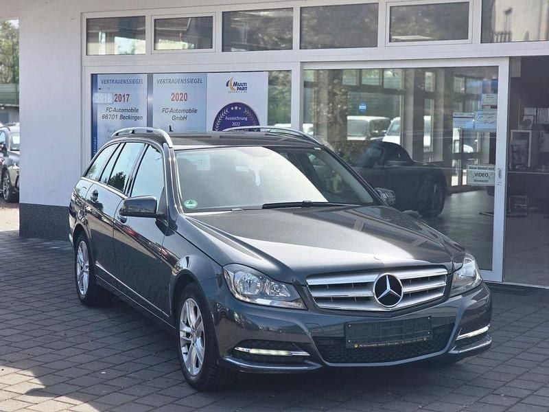Gebraucht Mercedes C220 170 PS (125 kW) 2013 Grau Kombi
