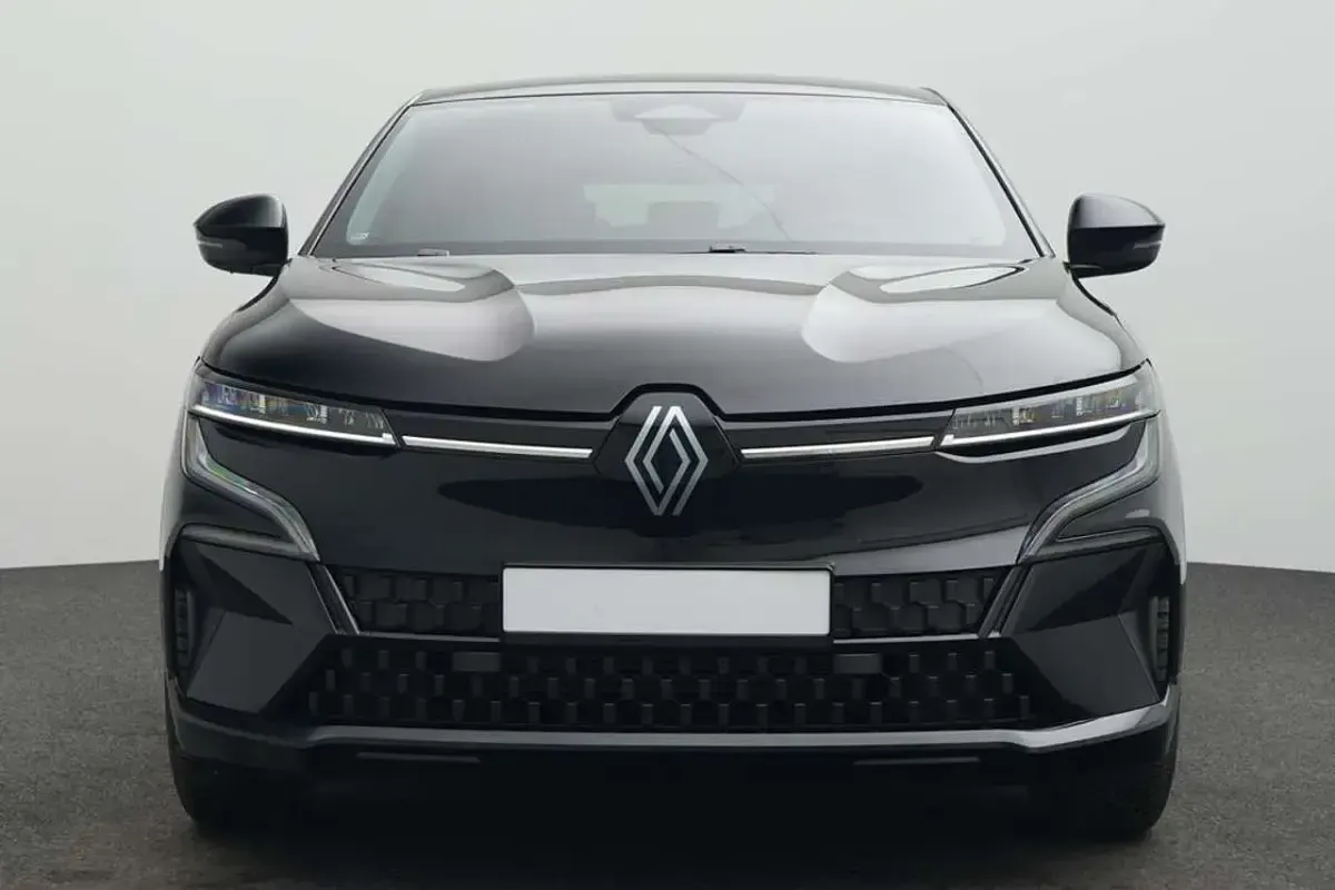 Gebraucht Renault Megane E-Tech Techno 160 kW (218 PS) 2025 Sternenschwarz Limousine