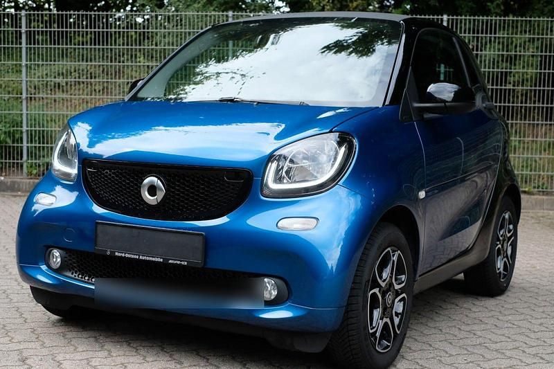 Blau Gebraucht 2017 Smart ForTwo Coupé Prime Coupé | 10.290 € (Guter Preis) - Bild 1/4