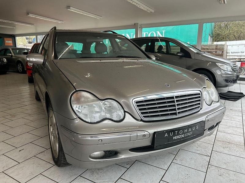 Gebraucht Mercedes C270 Elegance 170 PS (125 kW) 2003 Grau Kombi