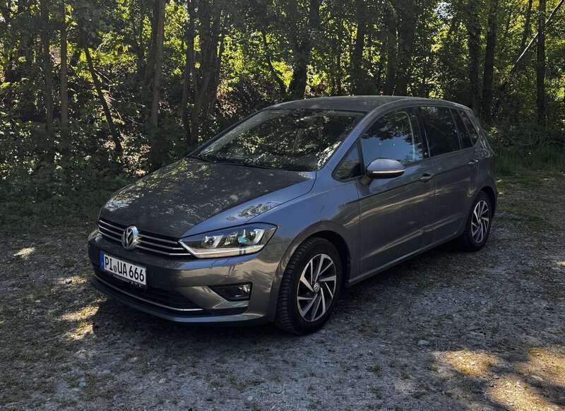 Grau Gebraucht 2018 VW Golf Sportsvan Sound Van / Kleinbus | 11.900 € (Superpreis) - Bild 1/4