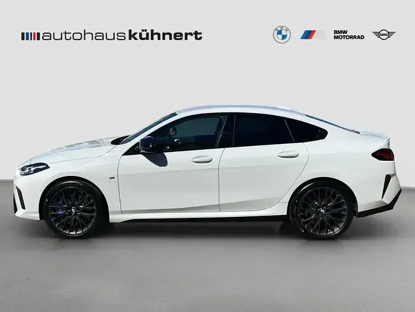 Gebraucht BMW M235 M Sport 300 PS (220 kW) 2025 Weiß Coupé