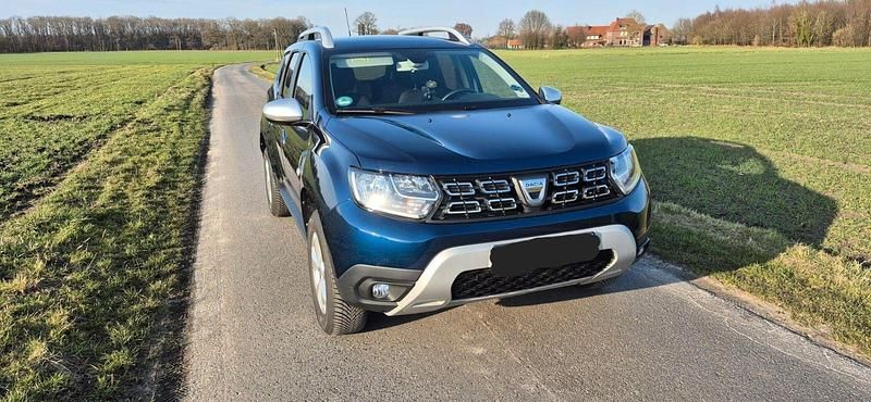 Gebraucht Dacia Duster Comfort 114 PS (83 kW) 2018 Blau SUV