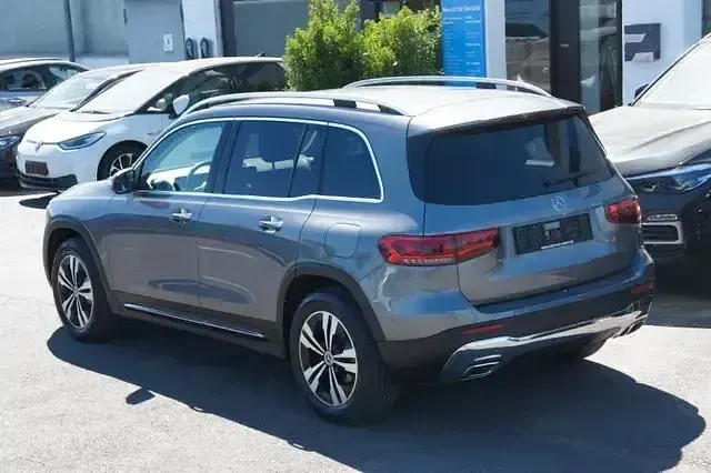 Gebraucht Mercedes GLB200 Progressive 150 PS (110 kW) 2022 Grau SUV